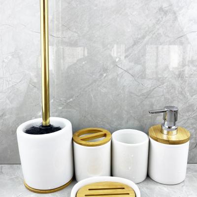 bathoom set 